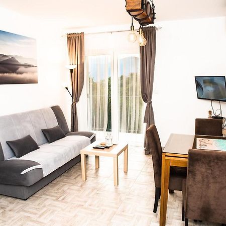 Apartment Sea&Sky Tivat Eksteriør billede