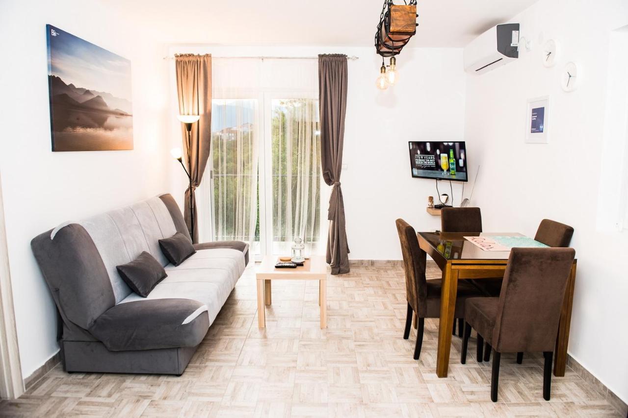 Apartment Sea&Sky Tivat Eksteriør billede