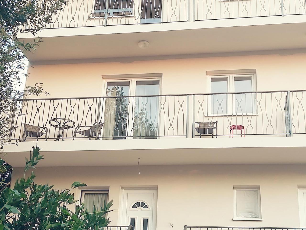 Apartment Sea&Sky Tivat Eksteriør billede