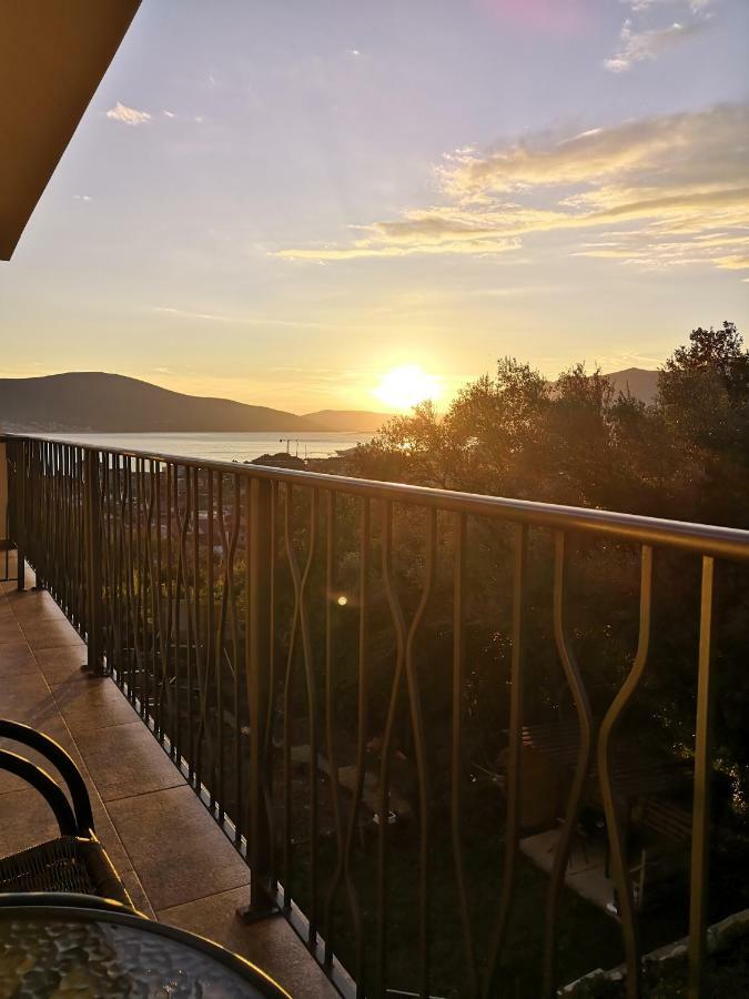 Apartment Sea&Sky Tivat Eksteriør billede